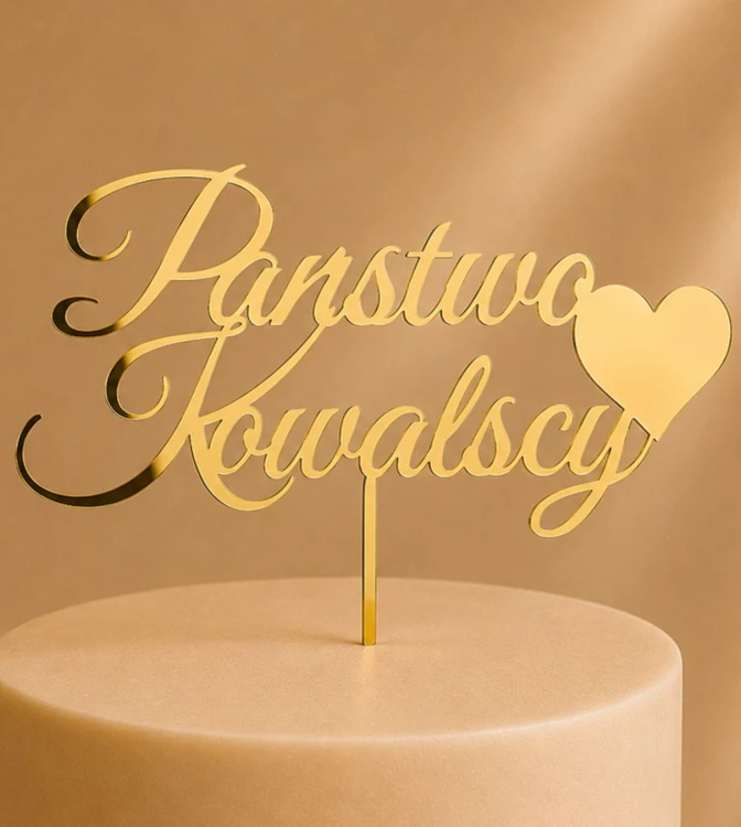 Topper ślubny personalizowany na tort Państwo+ nazwisko+ serce.jpg