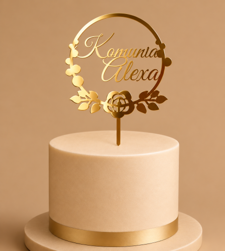 Złoty topper „Komunia + imię” na beżowym torcie.png
